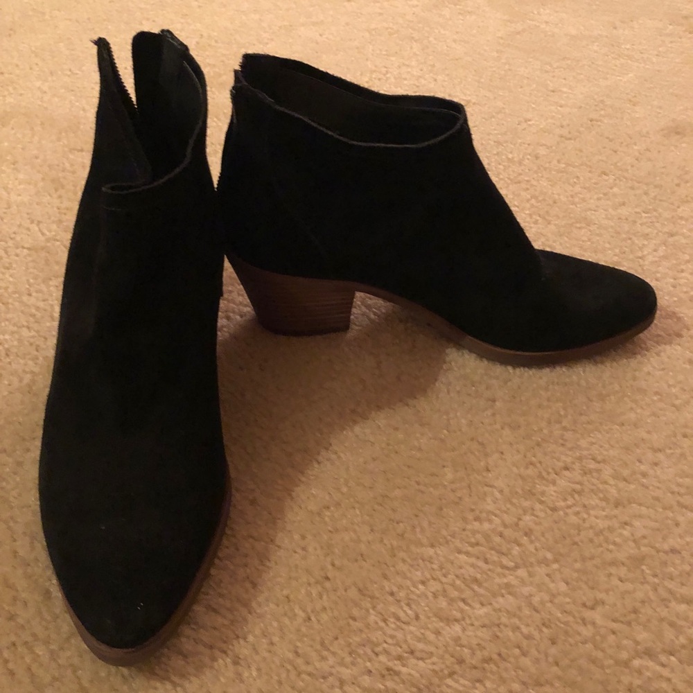 Dolce Vita black booties - Picture 1 of 5